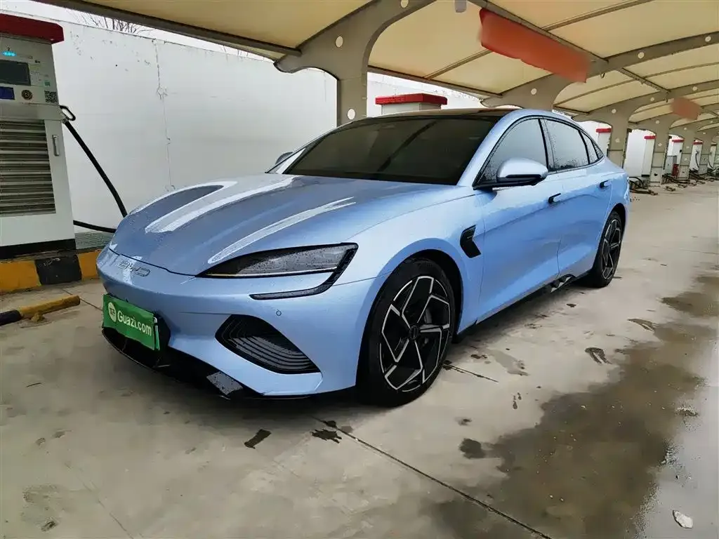 BYD Seal — фото 1