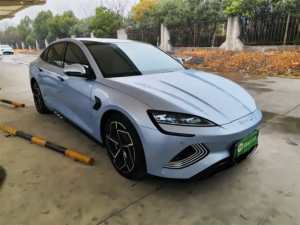 BYD Seal — фото 9