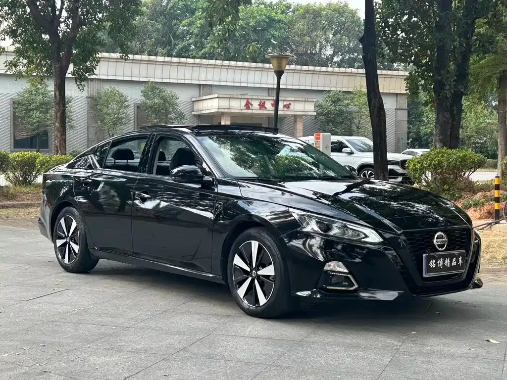 Nissan Teana — фото 3