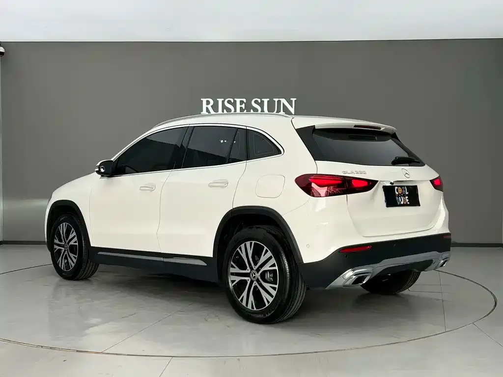 Mercedes-Benz GLA — фото 5