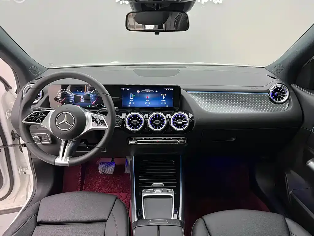 Mercedes-Benz GLA — фото 6