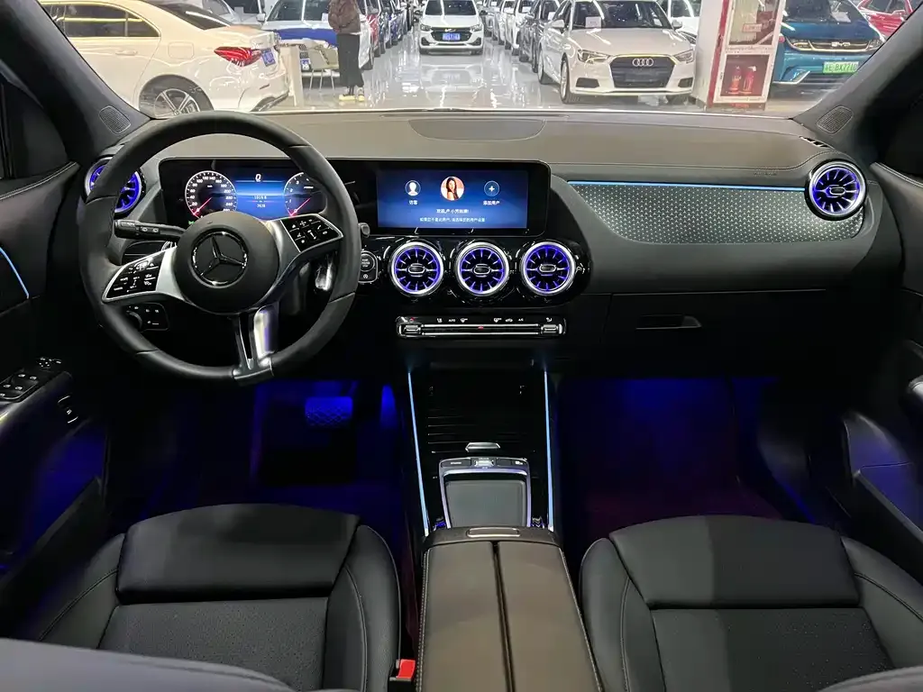 Mercedes-Benz GLA — фото 9