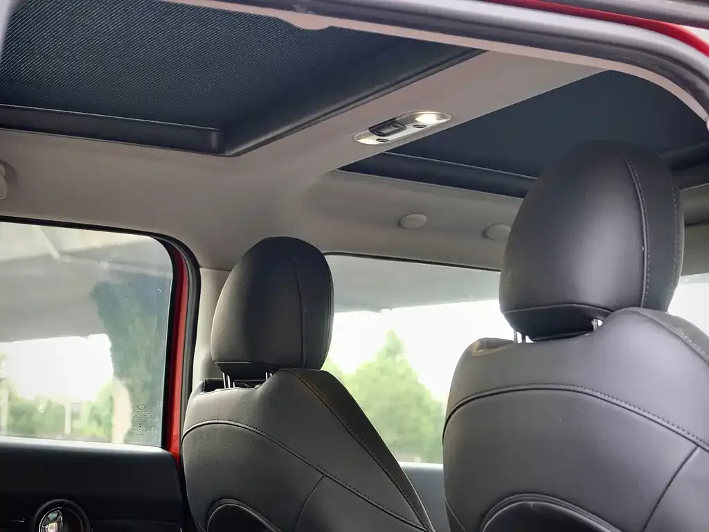 MINI Clubman — фото 5