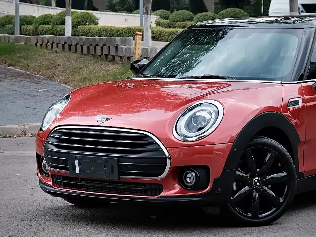 MINI Clubman — фото 7