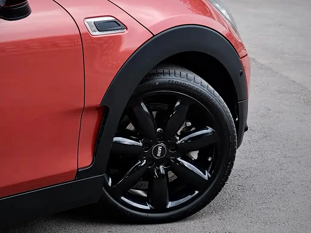 MINI Clubman — фото 10