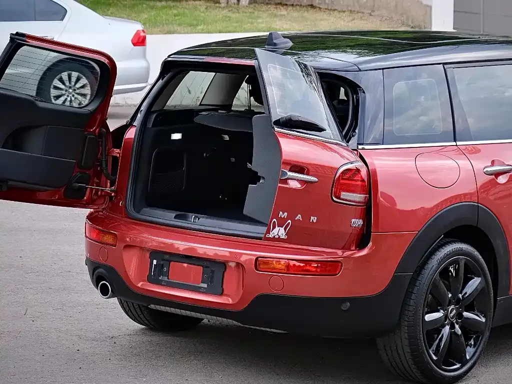 MINI Clubman — фото 8