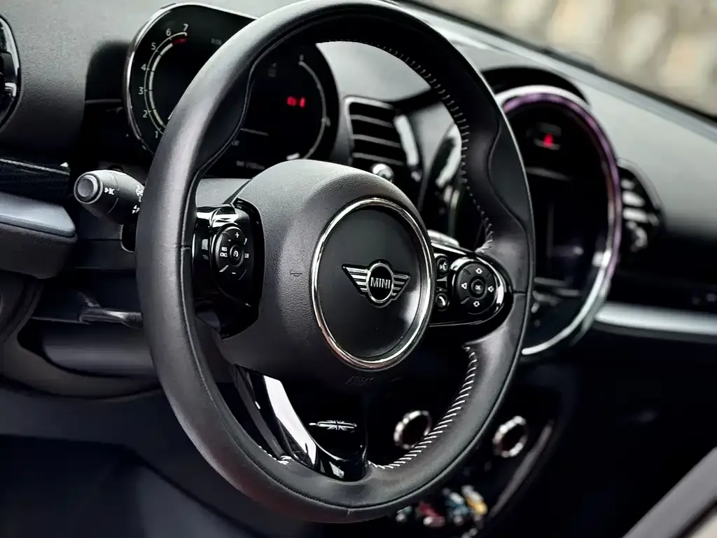 MINI Clubman — фото 6