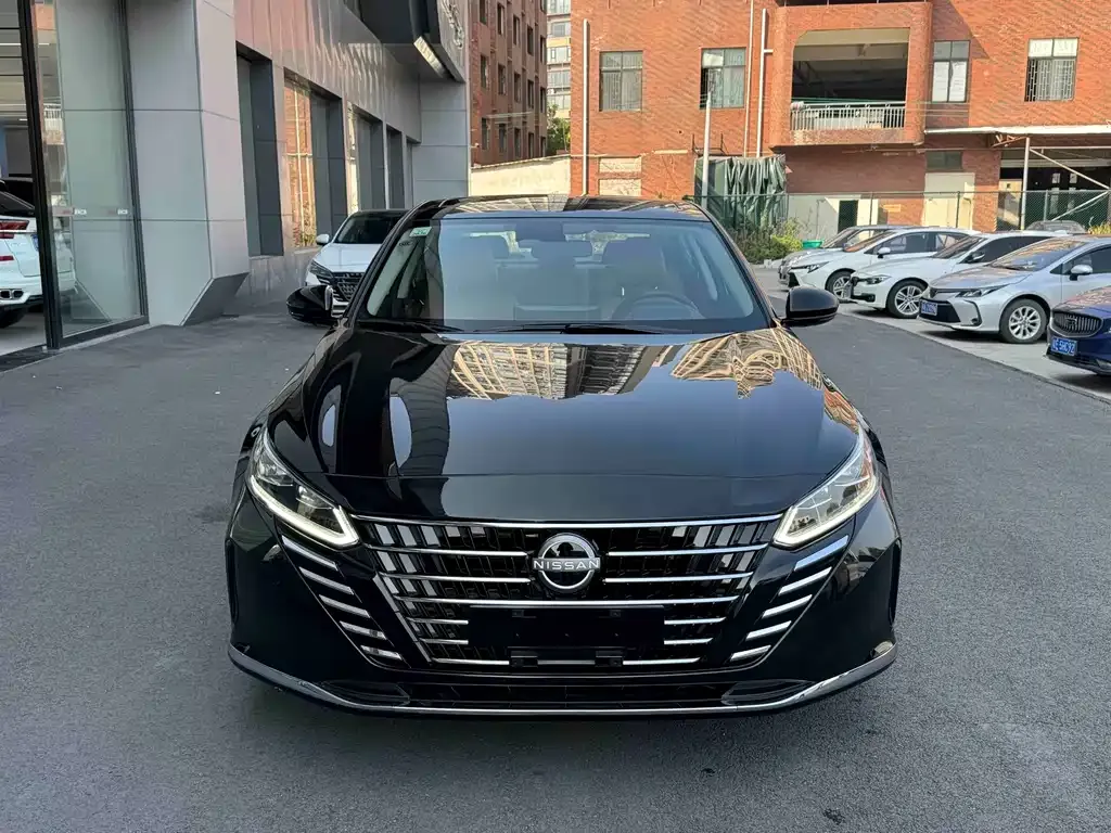 Nissan Teana — фото 2