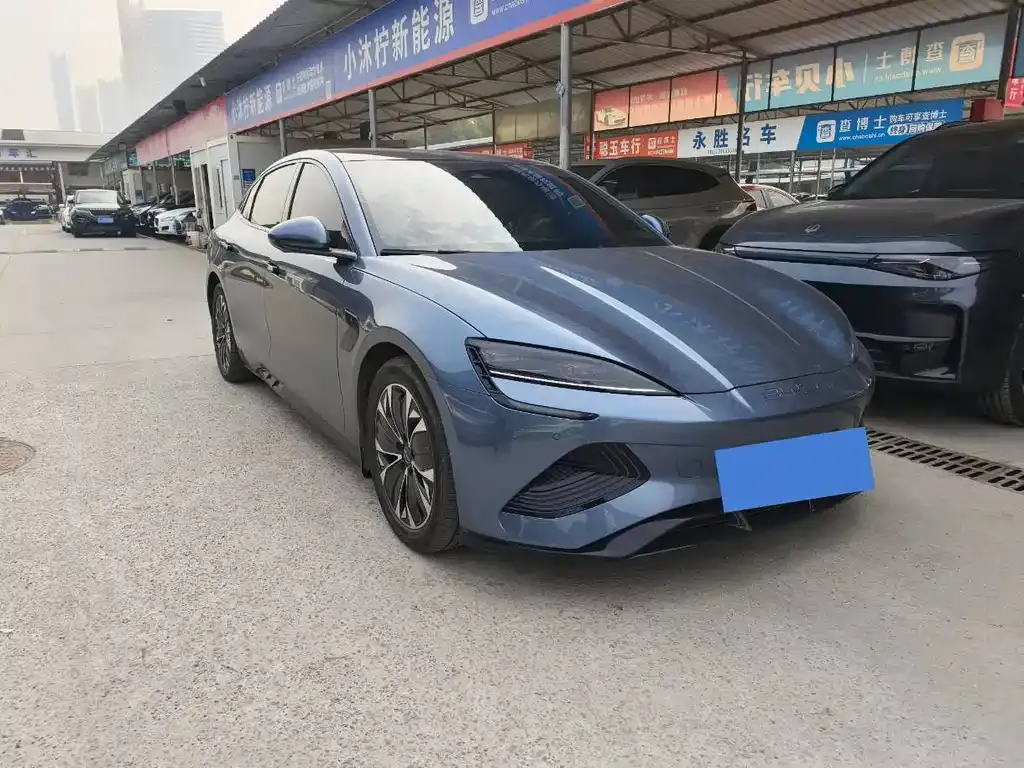 BYD Seal — фото 2