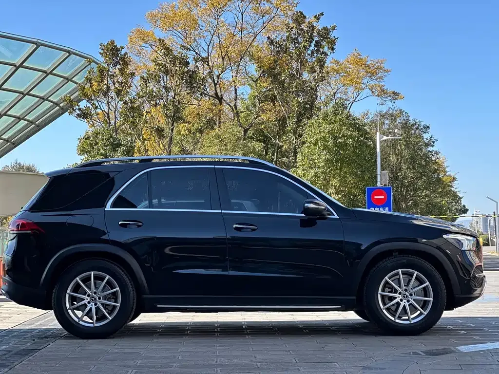 Mercedes-Benz GLE — фото 10