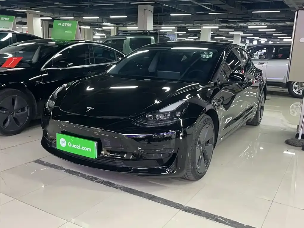 Tesla Model 3 — фото 2