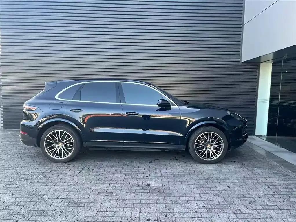 Porsche Cayenne — фото 8