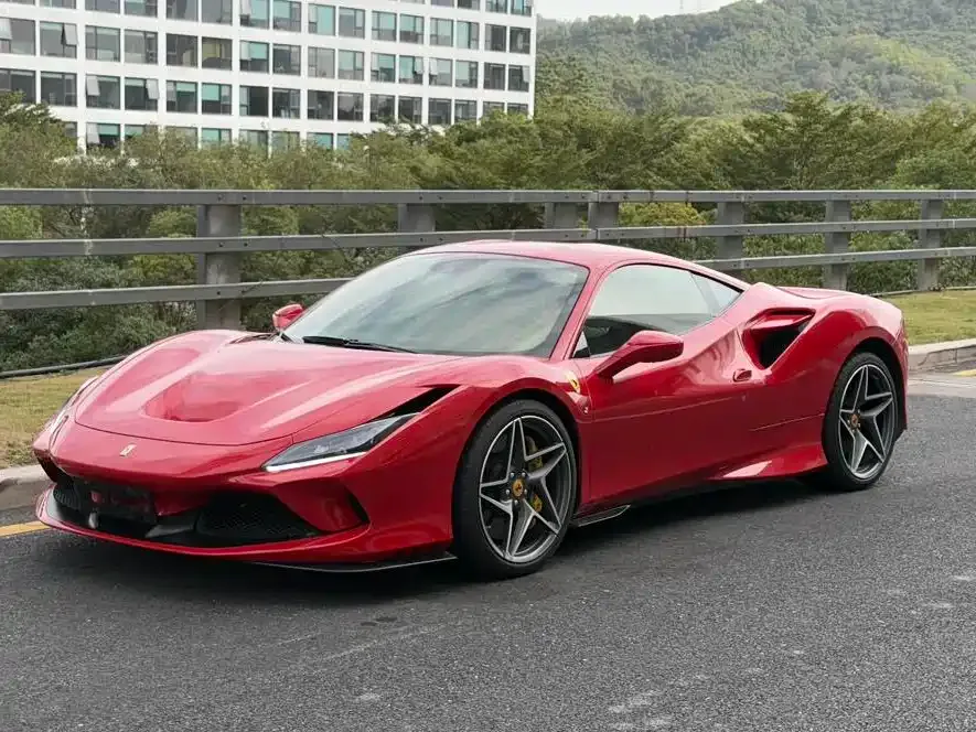 Ferrari F8 — фото 1
