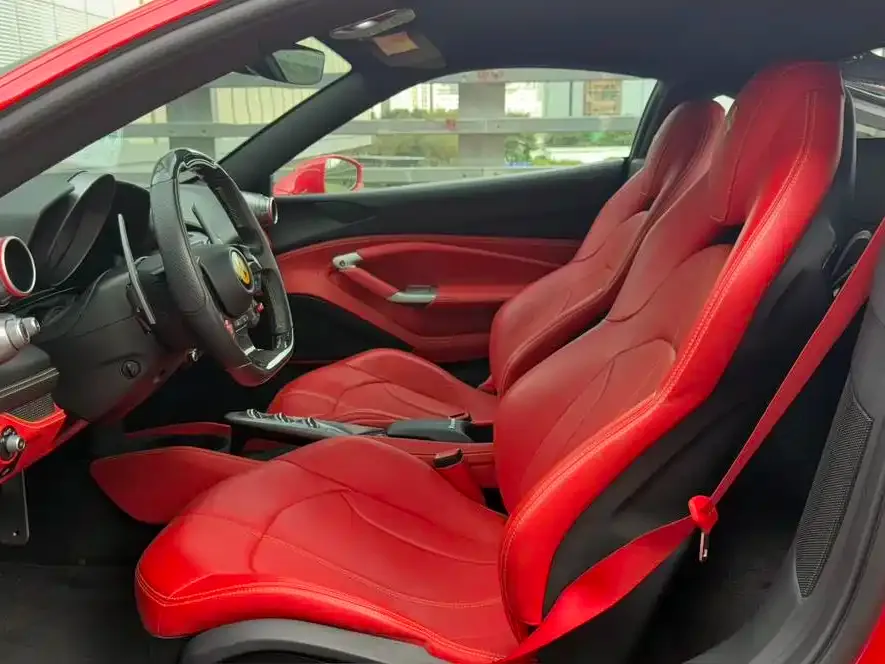 Ferrari F8 — фото 6