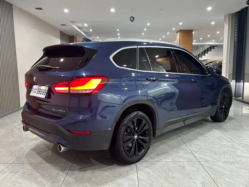 BMW X1 — фото 4