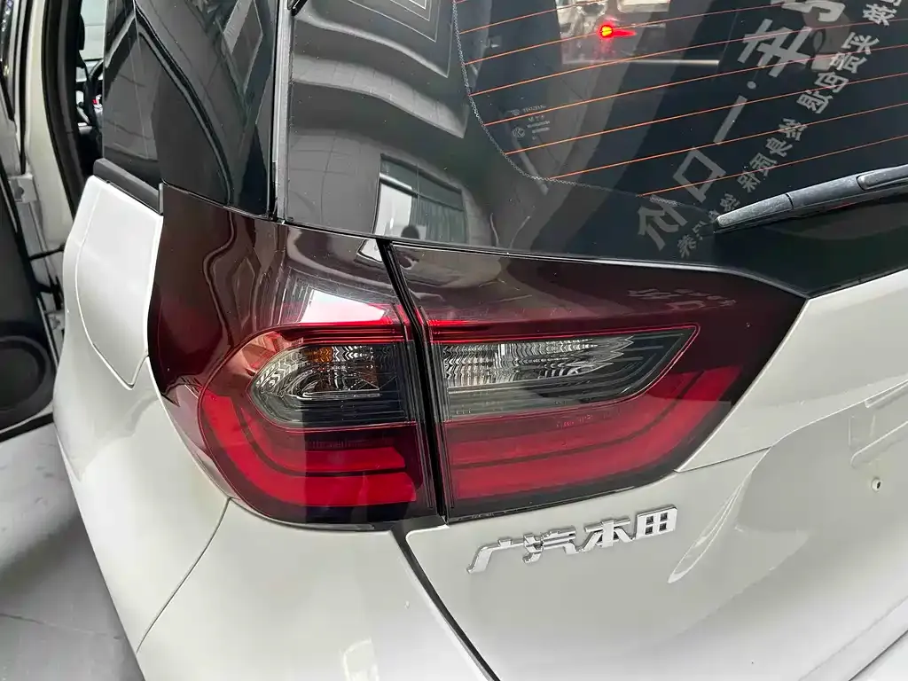 Honda Fit — фото 6
