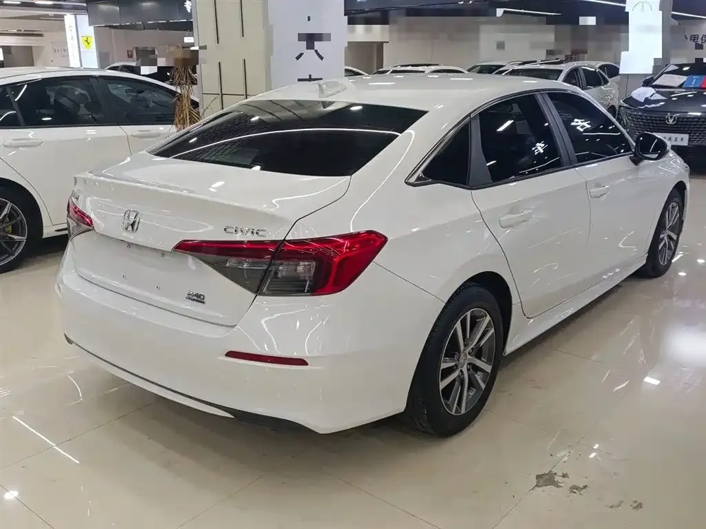 Honda Civic — фото 7