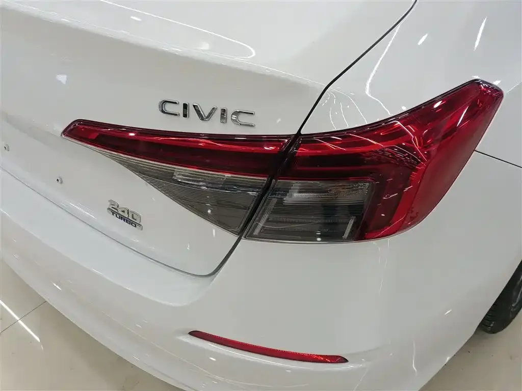 Honda Civic — фото 8