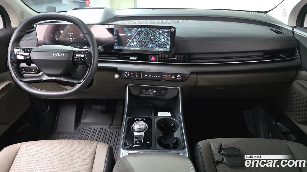 Kia Carnival — фото 10