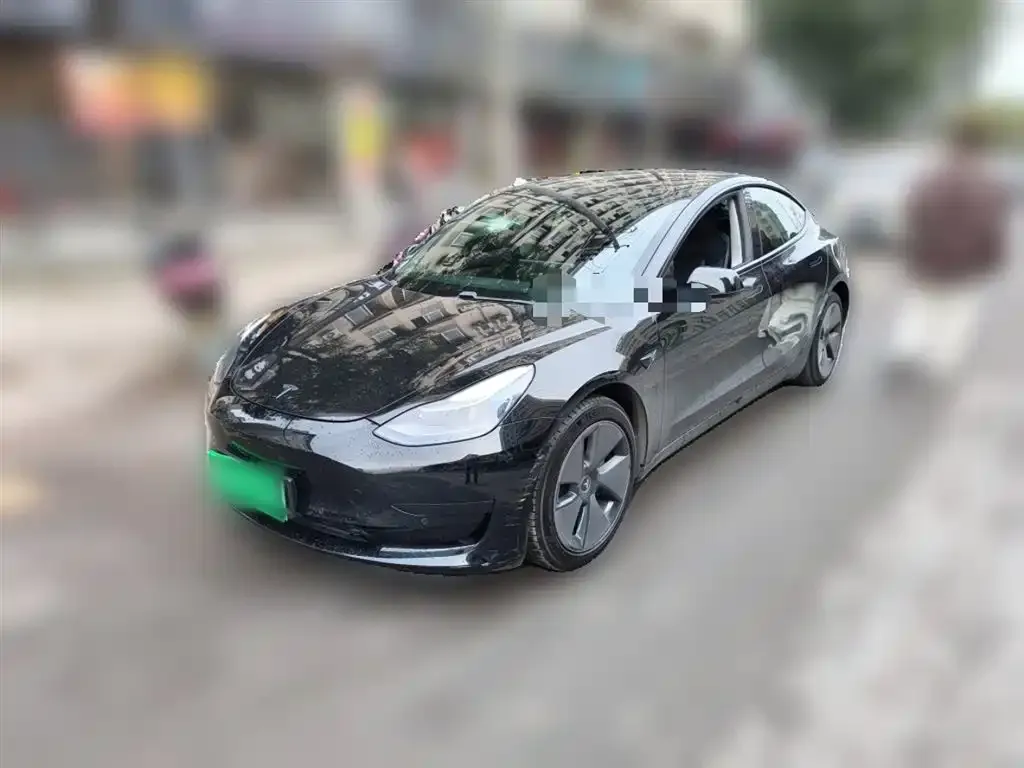 Tesla Model 3 — фото 8