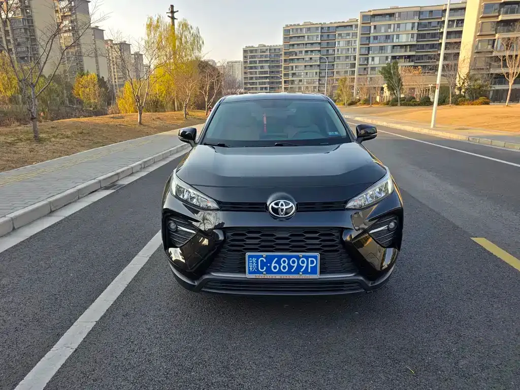 Toyota Wildlander — фото 1