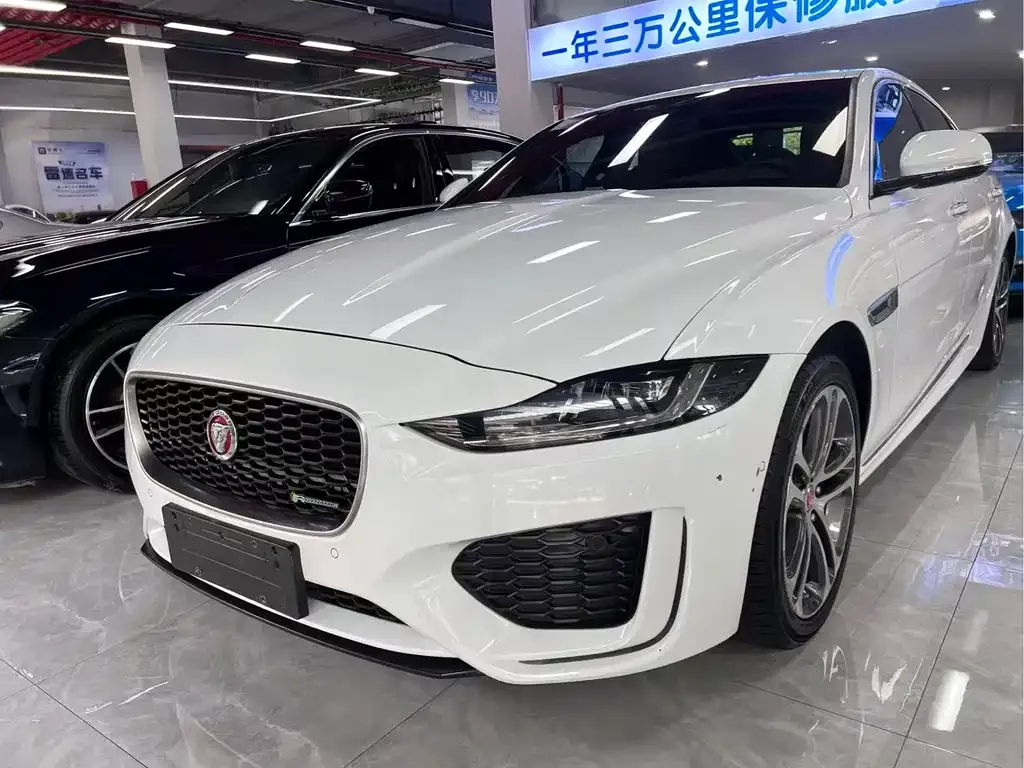 Jaguar XEL — фото 5