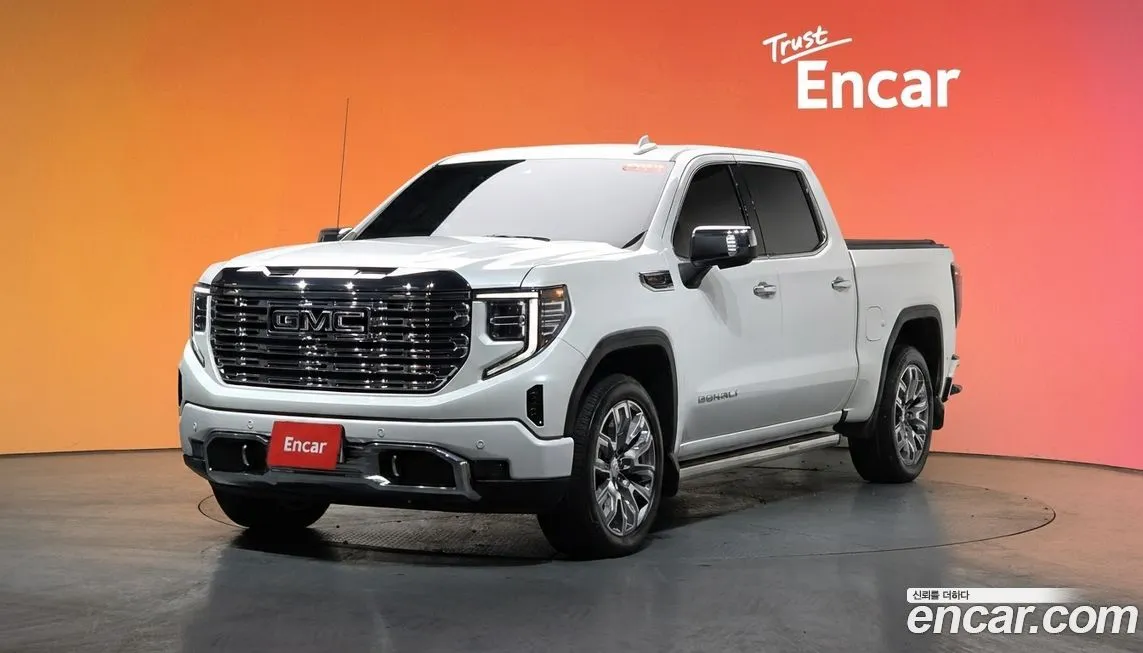 GMC Sierra — фото 1