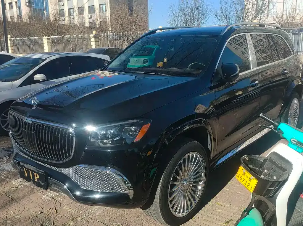 Mercedes-Benz GLS — фото 1