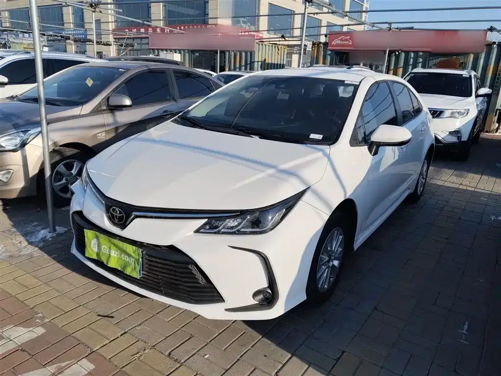 Toyota Corolla — фото 3