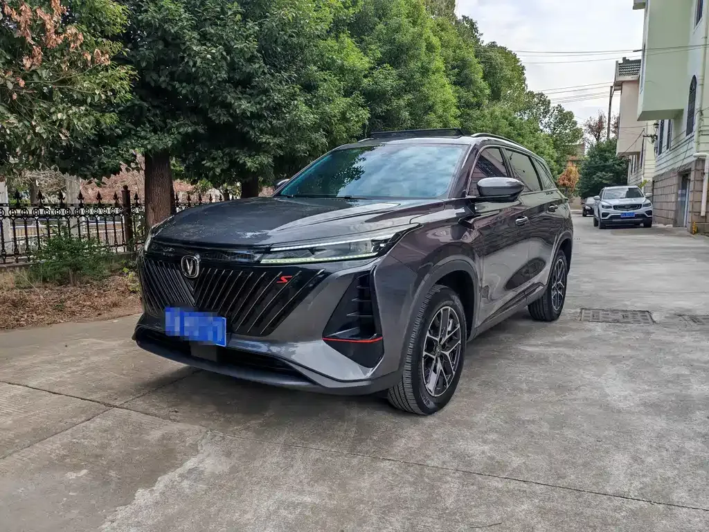 Changan CS75PLUS — фото 1