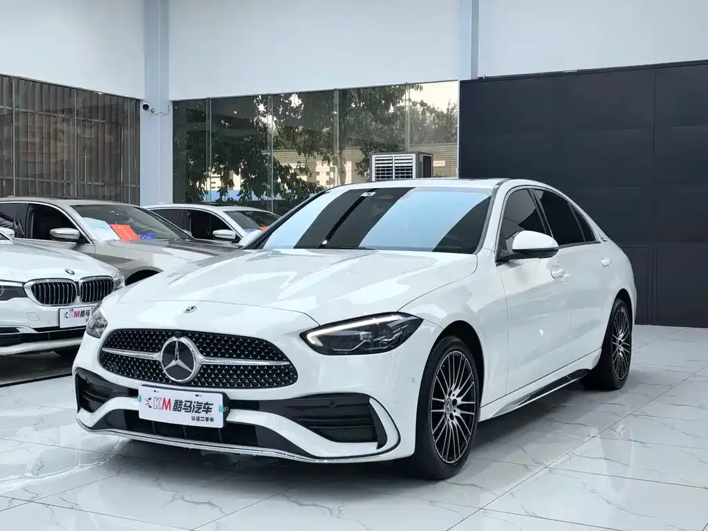Mercedes-Benz C-Class — фото 1