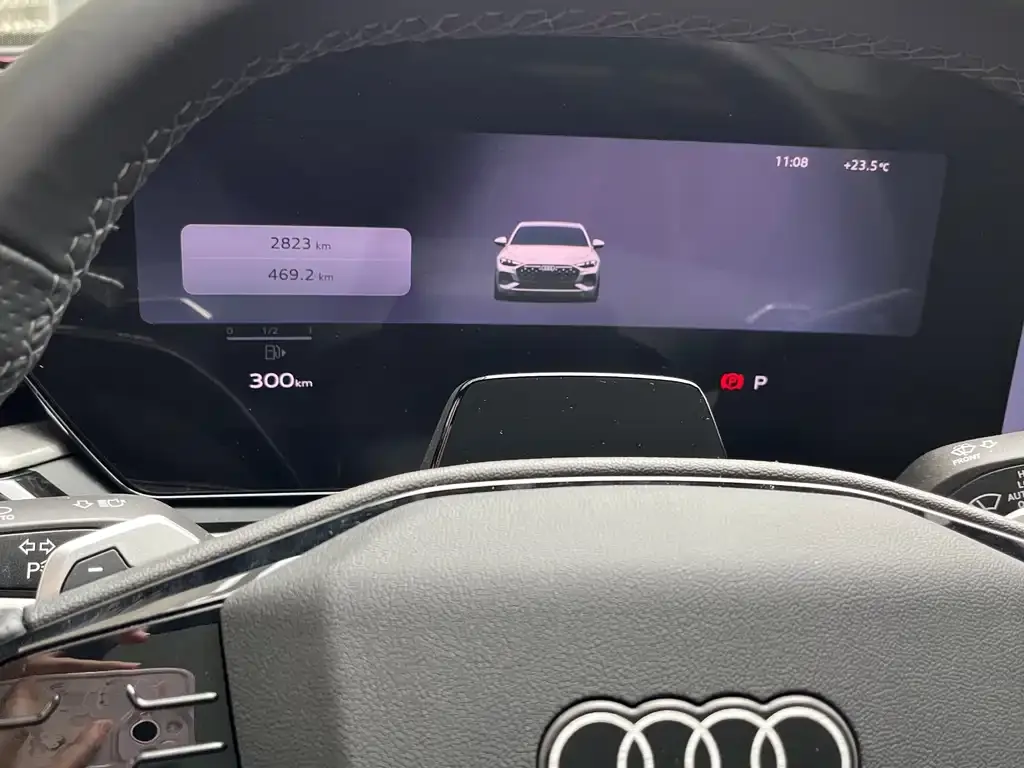 Audi A5L — фото 2