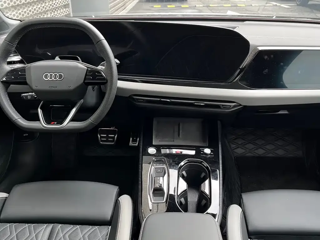 Audi A5L — фото 5