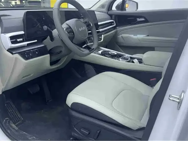 Kia Sportage — фото 9