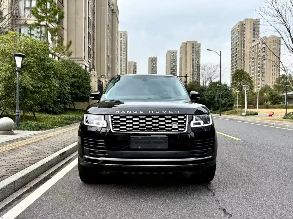 Land Rover Range Rover — фото 1