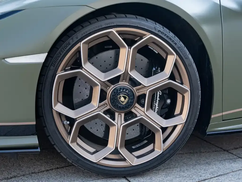 Lamborghini Huracan — фото 7