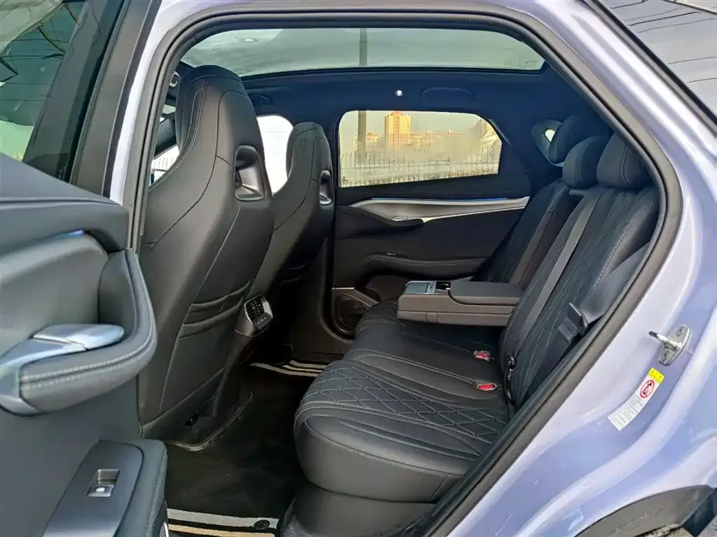 BYD Seal 07 EV — фото 2