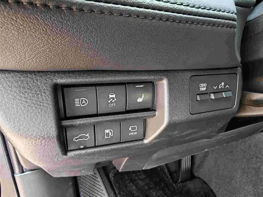 Toyota Avalon — фото 8