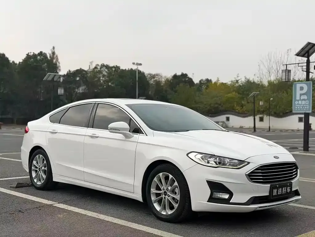 Ford Mondeo — фото 3