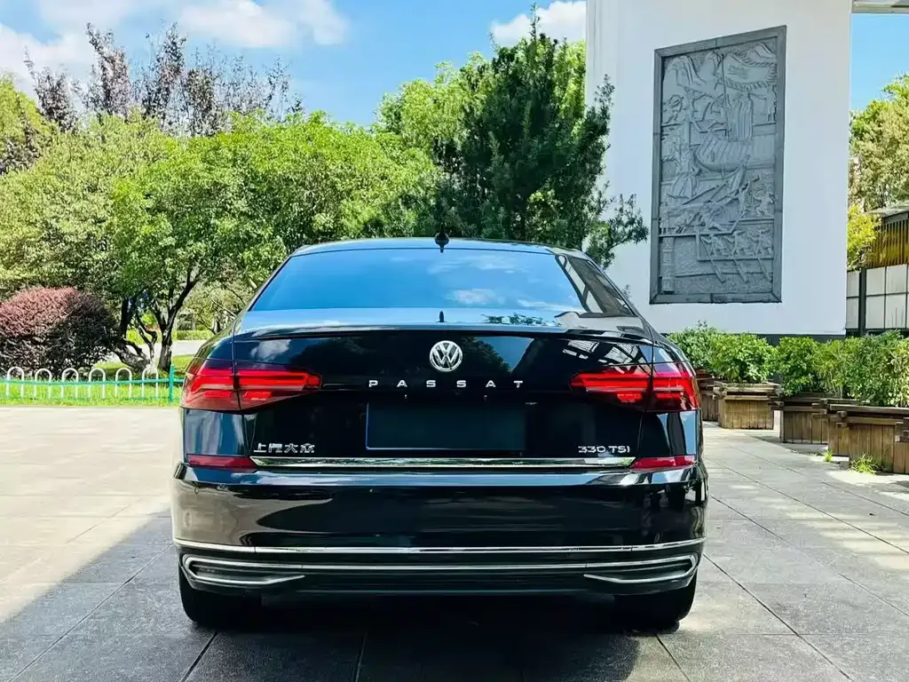 Volkswagen Passat — фото 5