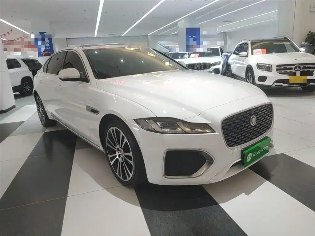 Jaguar XFL — фото 2