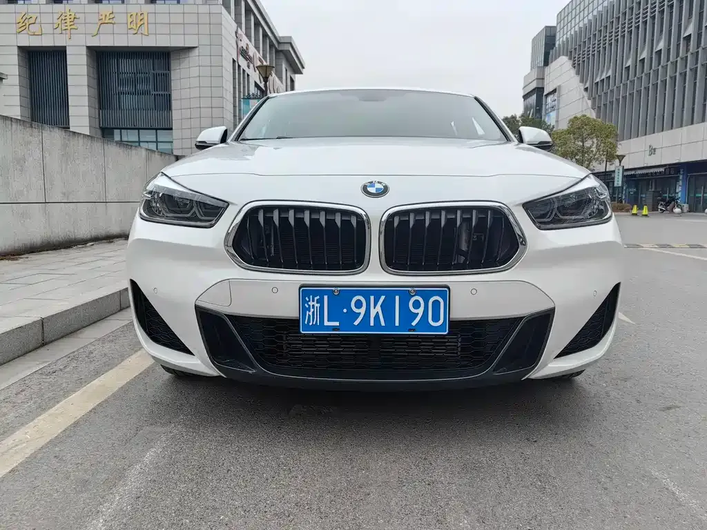 BMW X2 — фото 9