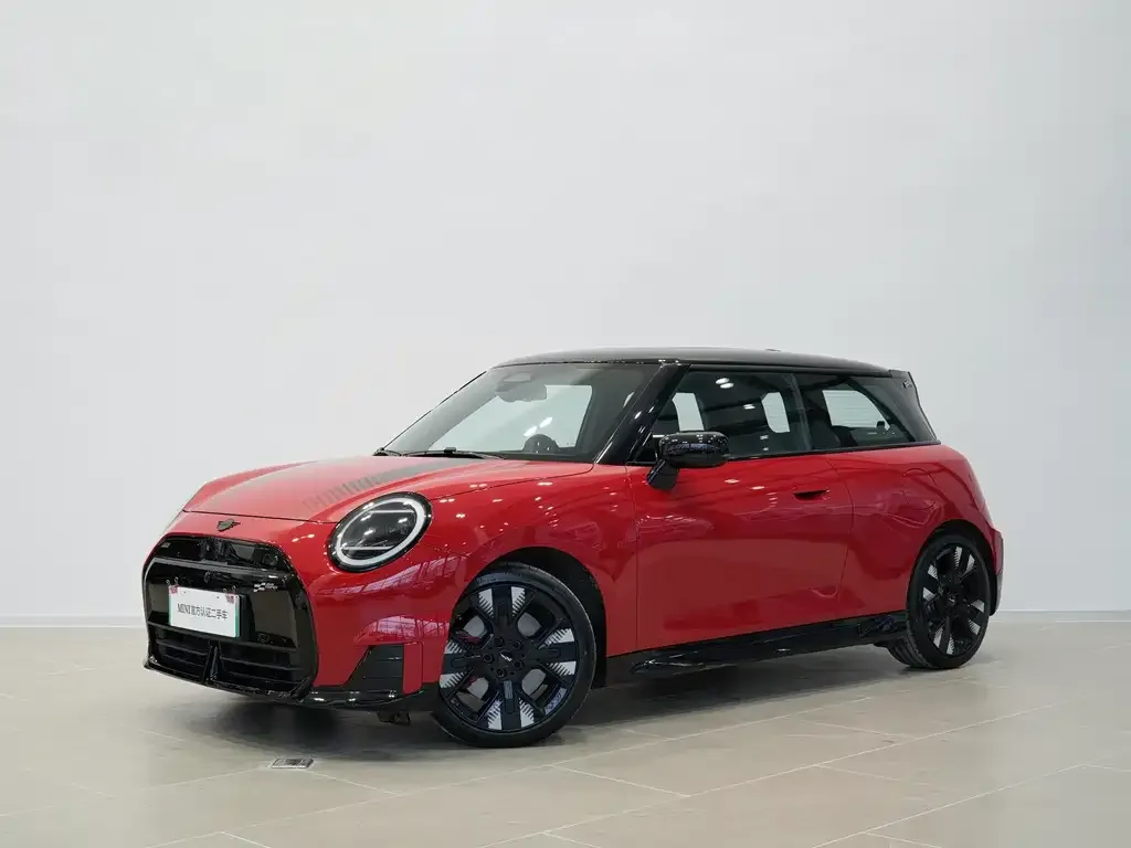 MINI JCW Electric — фото 1