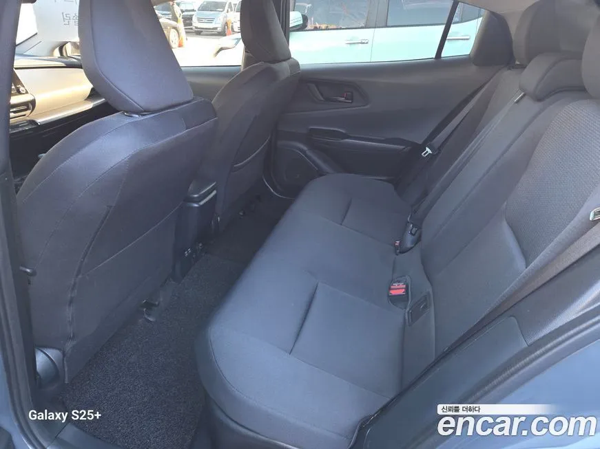 Toyota Prius — фото 8