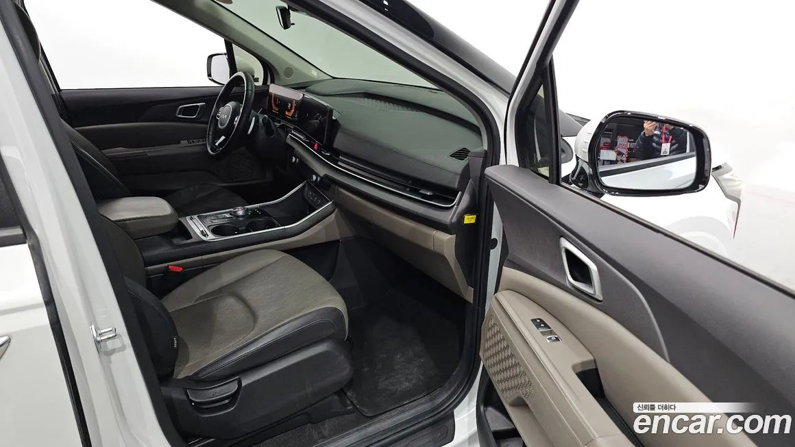 Kia Carnival — фото 2