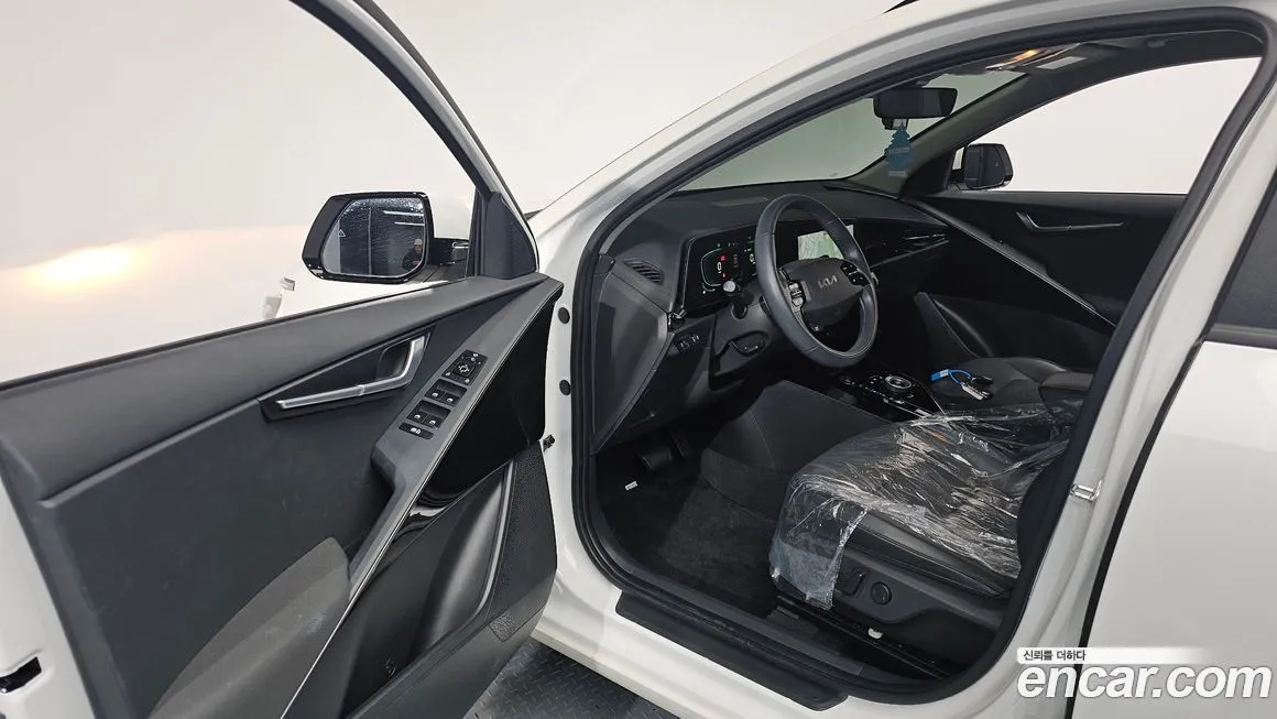 Kia Niro — фото 10