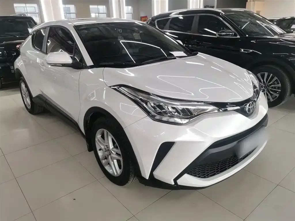 Toyota C-HR — фото 3