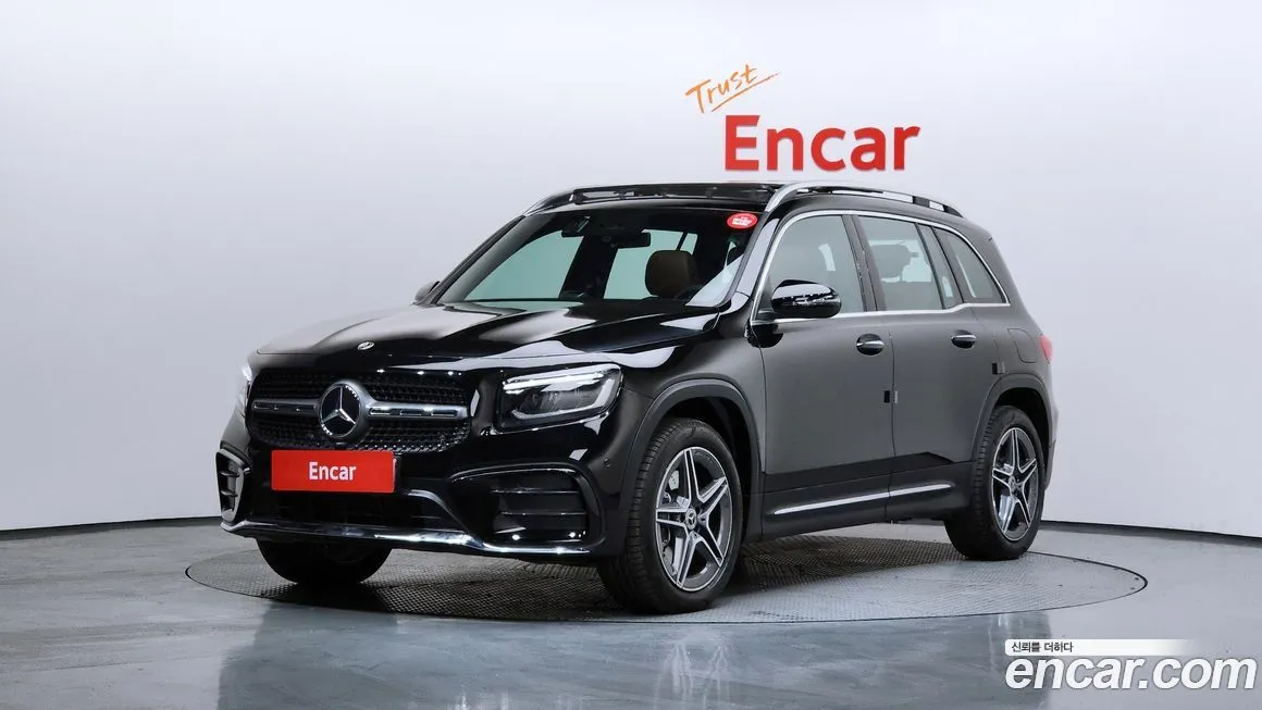 Mercedes-Benz GLB-Class — фото 1