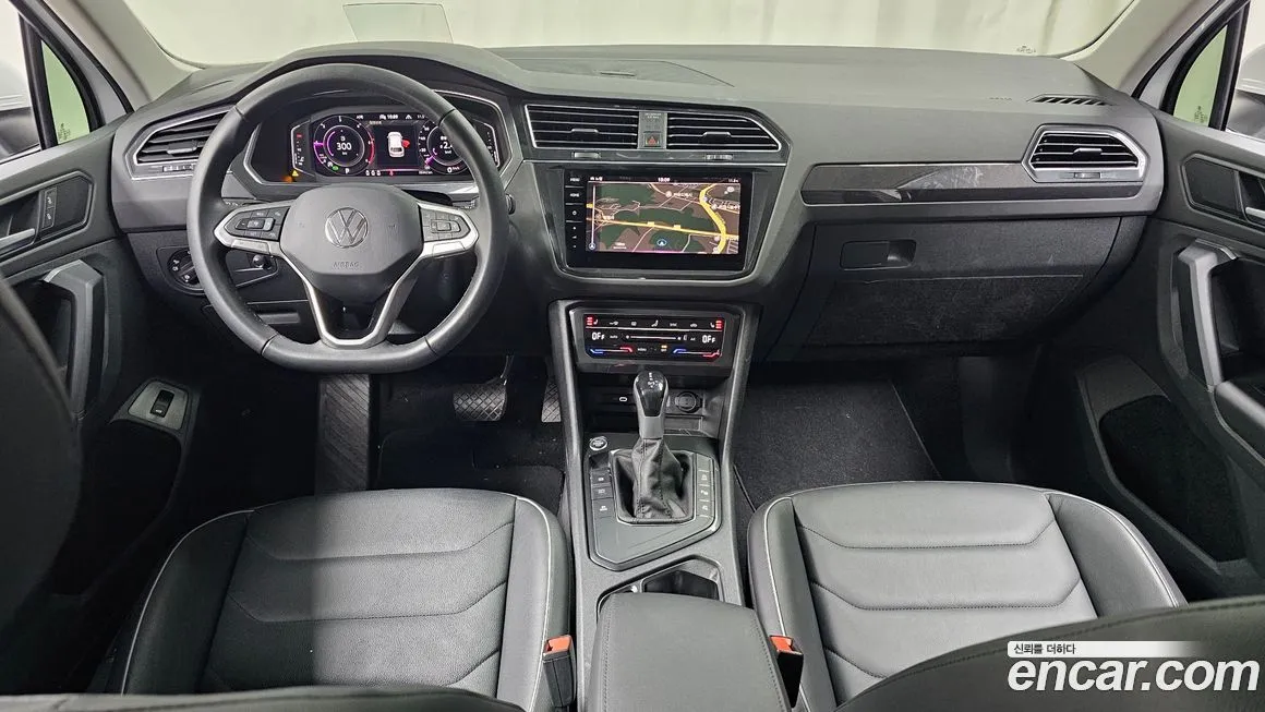 Volkswagen Tiguan — фото 9