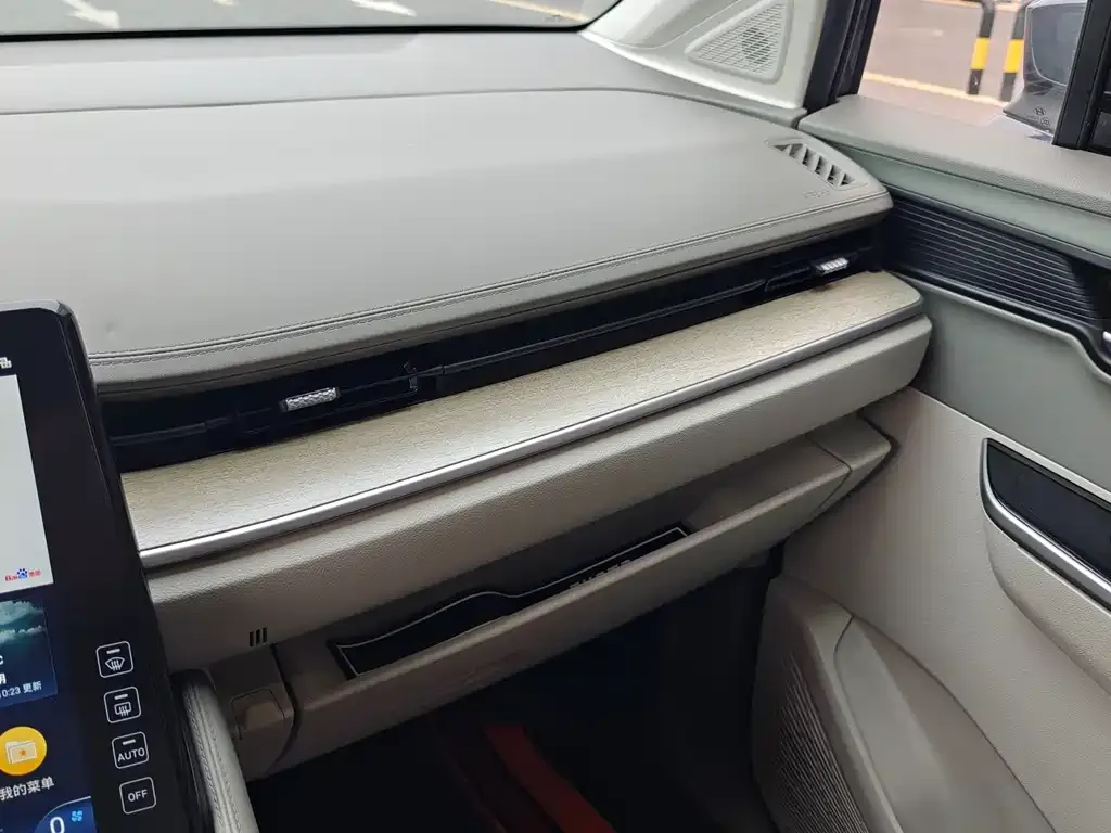 Hyundai Custo — фото 8